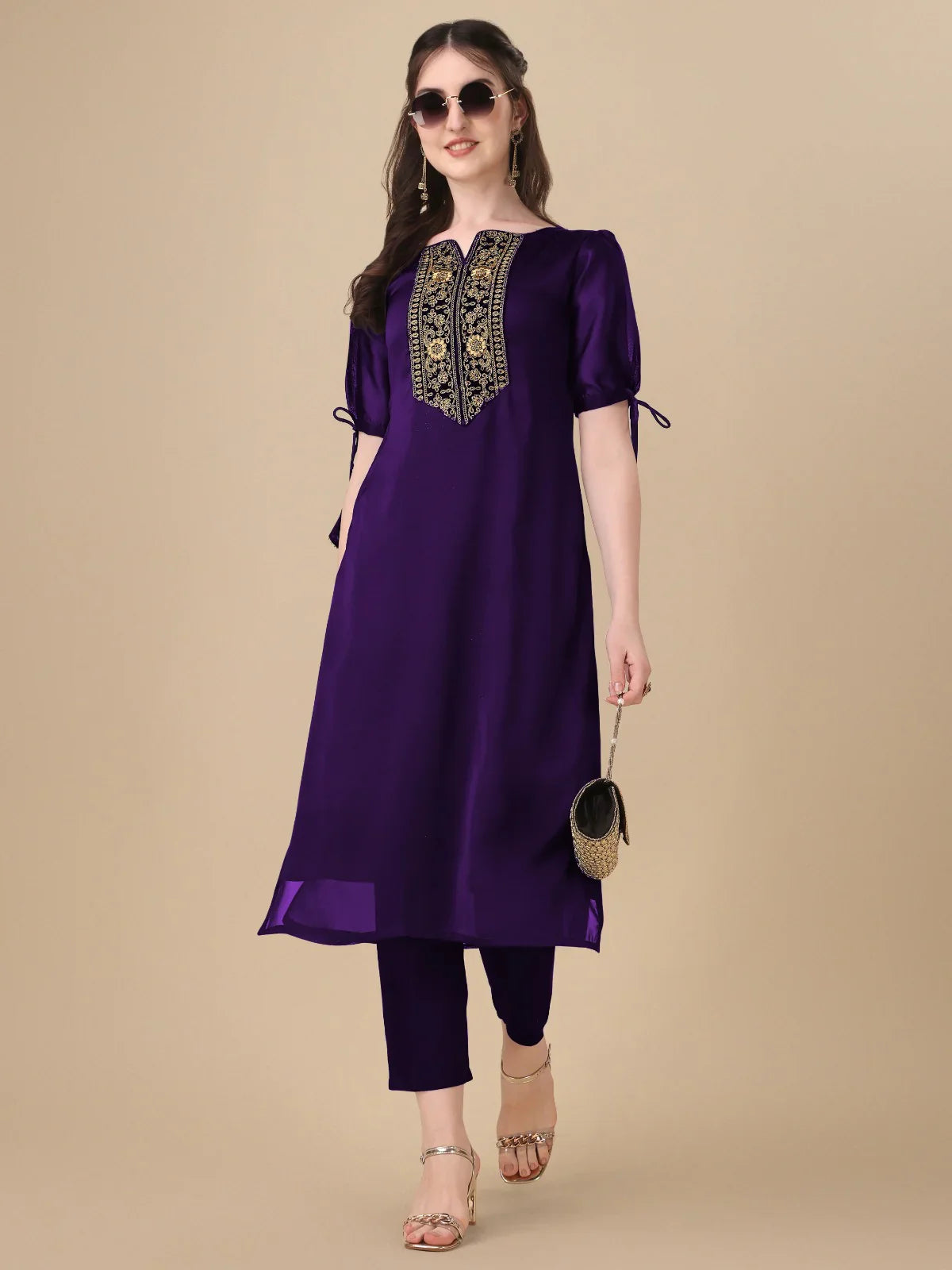 Art Sillk With Embroidery Work And Half Sleev Top Pent