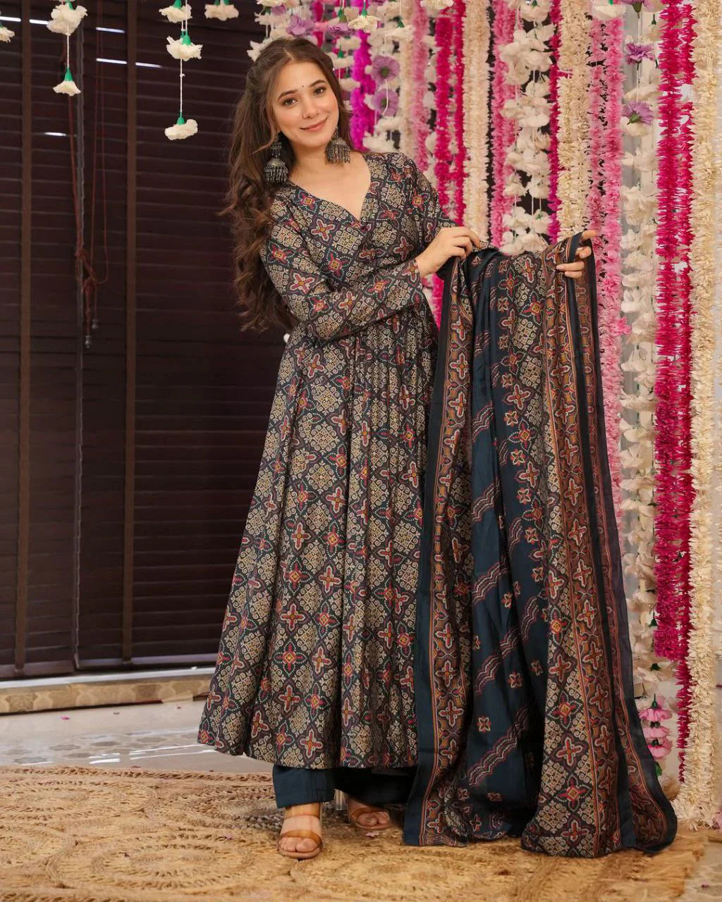 New Arrival Traditional Wear Anarkali Gown
