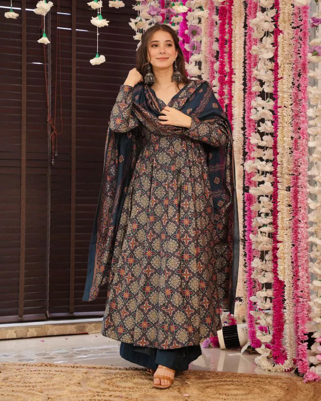 New Arrival Traditional Wear Anarkali Gown