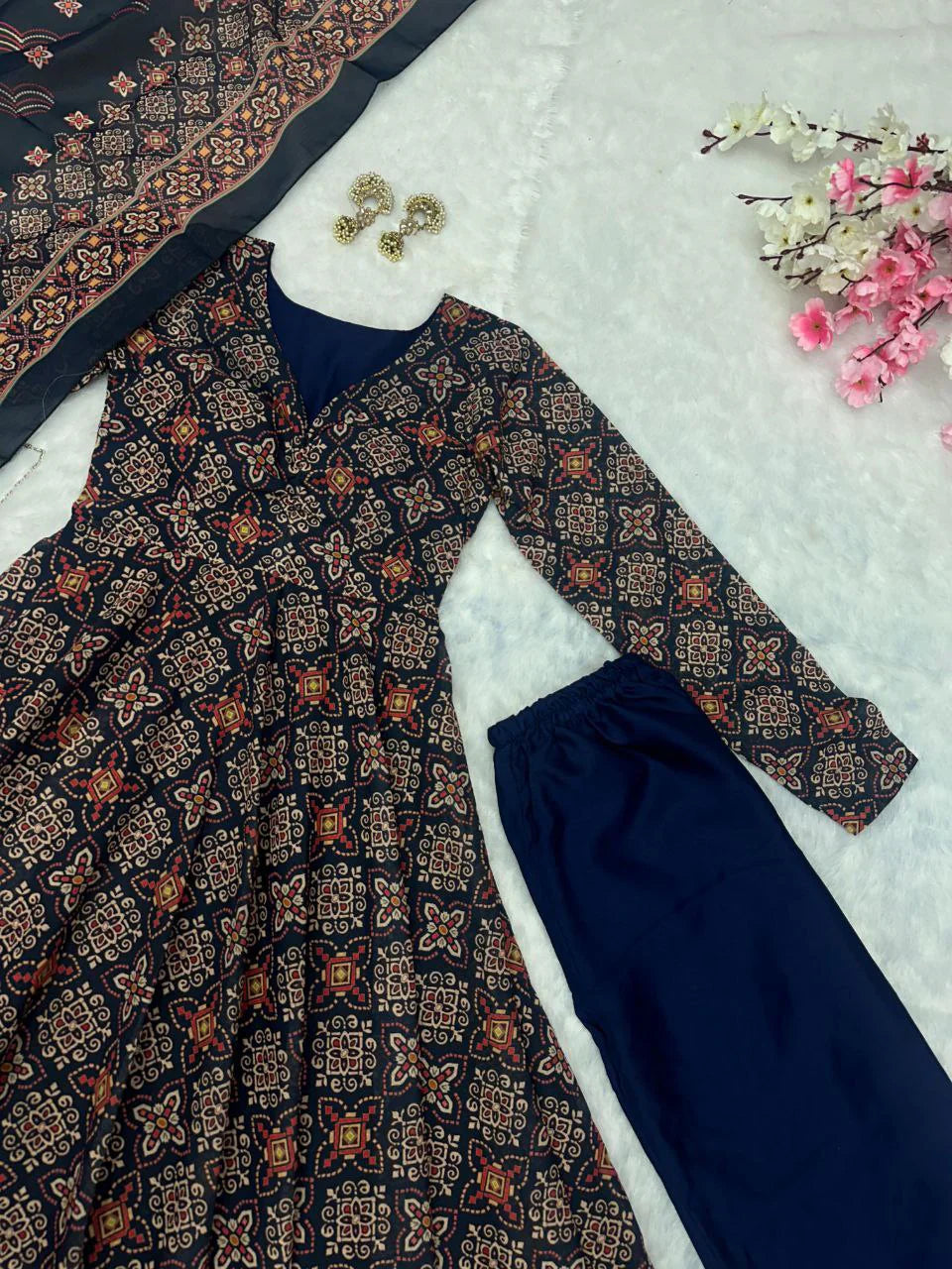 New Arrival Traditional Wear Anarkali Gown